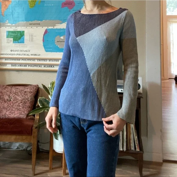 Funky geometric sweater - Picture 6 of 7